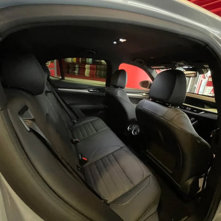 2026 Alfa Romeo Stelvio - Image 6 of 10