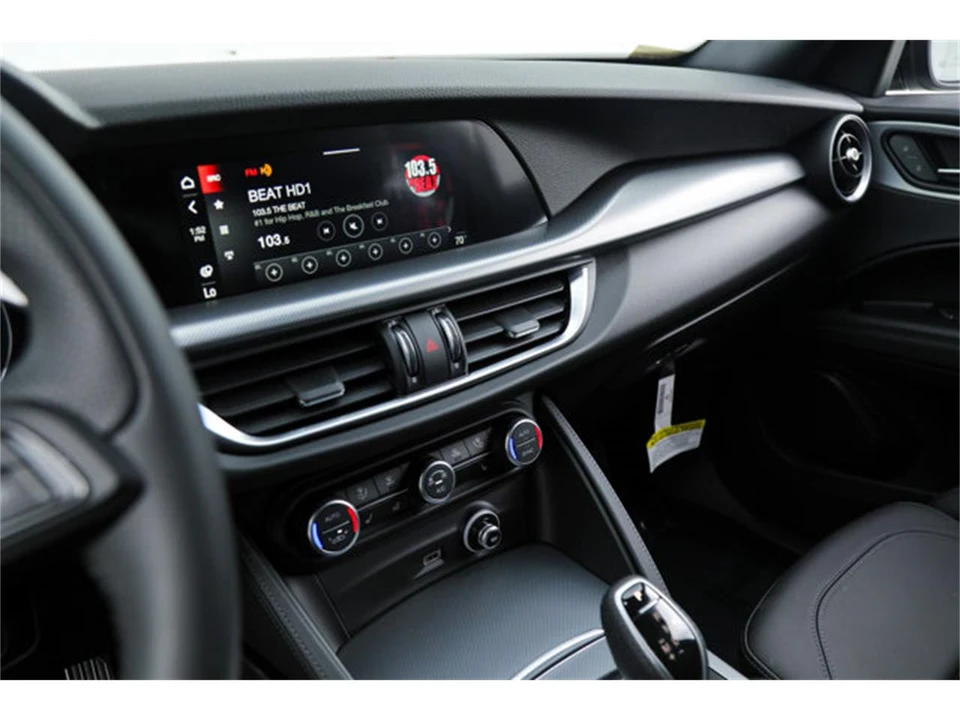 2026 Alfa Romeo Stelvio - Image 19 of 21