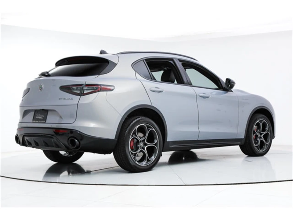 2026 Alfa Romeo Stelvio - Image 5 of 21