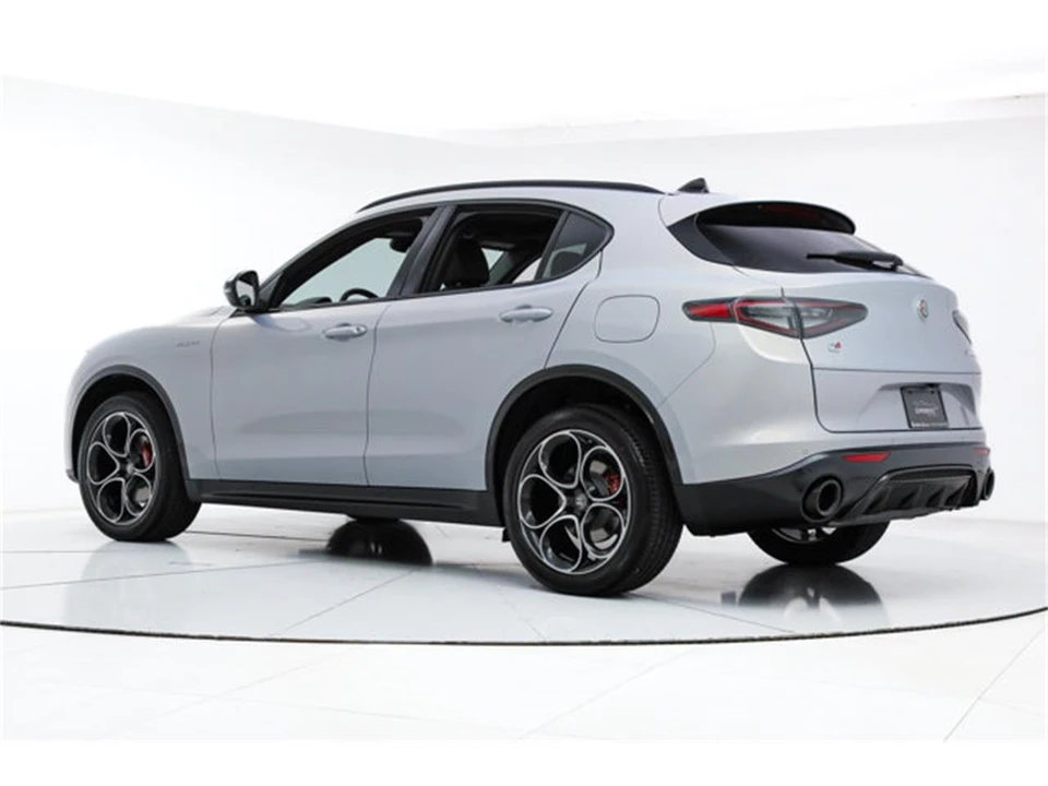 2026 Alfa Romeo Stelvio - Image 3 of 21