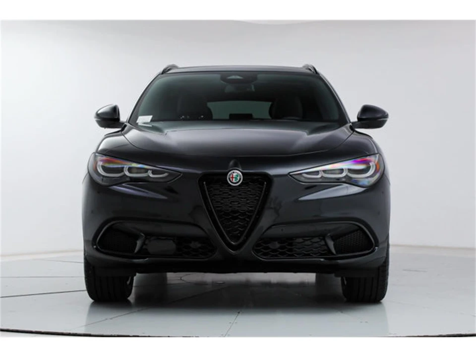 2026 Alfa Romeo Stelvio - Image 8 of 21