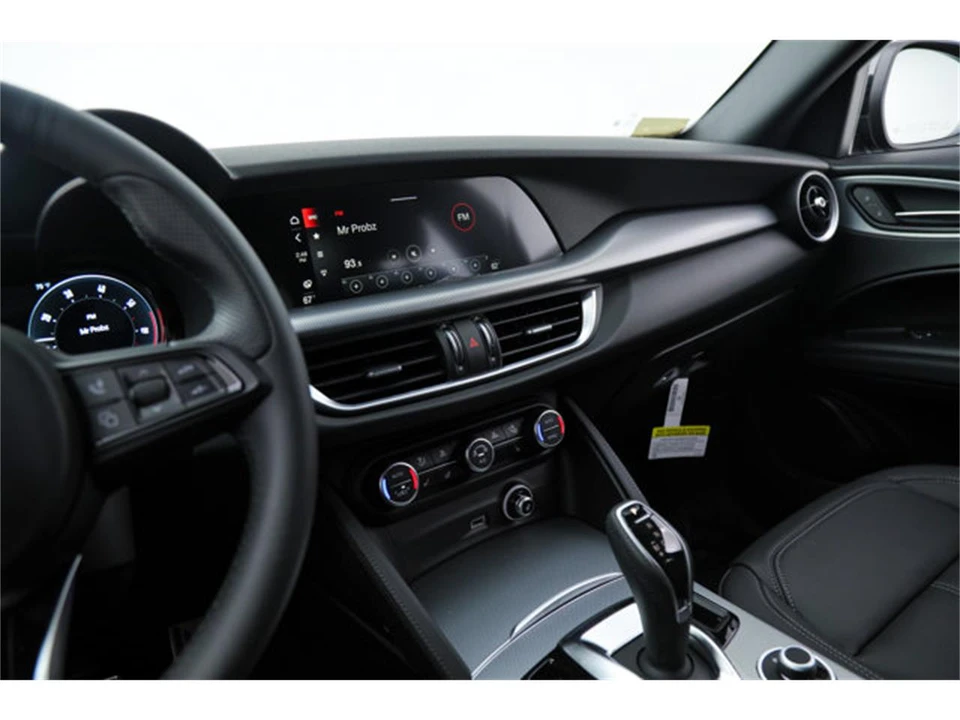 2026 Alfa Romeo Stelvio - Image 19 of 21