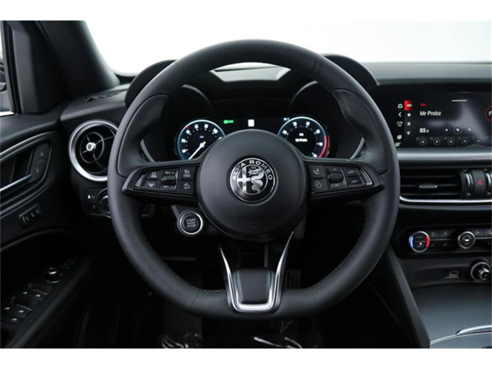 2026 Alfa Romeo Stelvio - Image 18 of 21