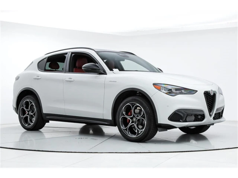 2026 Alfa Romeo Stelvio - Image 7 of 20