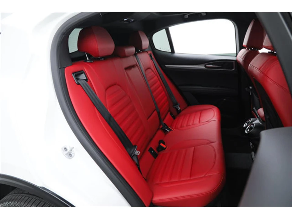 2026 Alfa Romeo Stelvio - Image 13 of 20