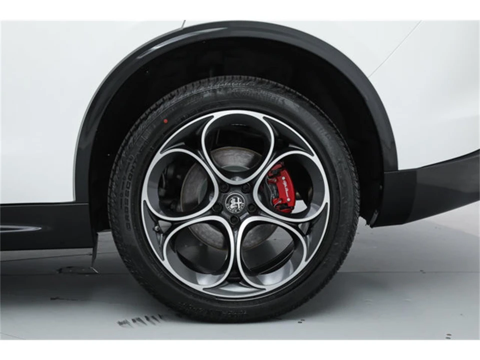 2026 Alfa Romeo Stelvio - Image 20 of 20
