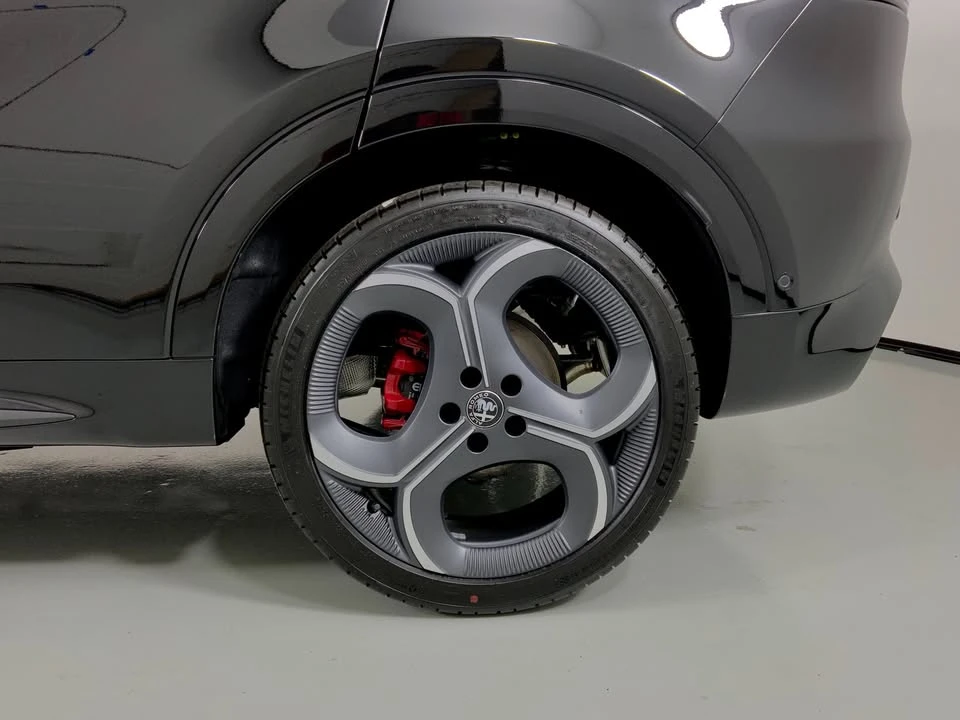 2026 Alfa Romeo Tonale - Image 17 of 17