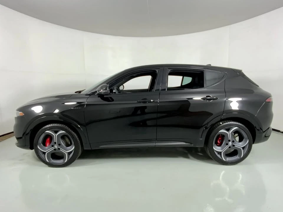 2026 Alfa Romeo Tonale - Image 3 of 17