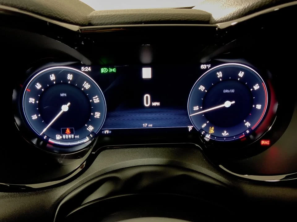 2026 Alfa Romeo Tonale - Image 14 of 17