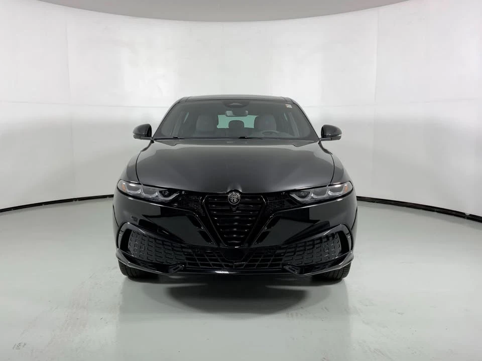 2026 Alfa Romeo Tonale - Image 2 of 17