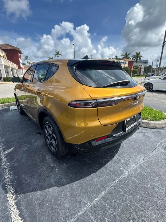2026 Alfa Romeo Tonale - Image 4 of 11