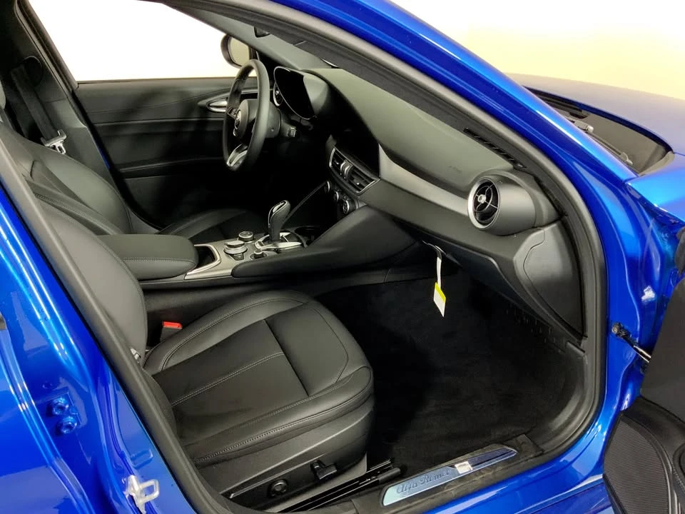 2026 Alfa Romeo Giulia - Image 3 of 19