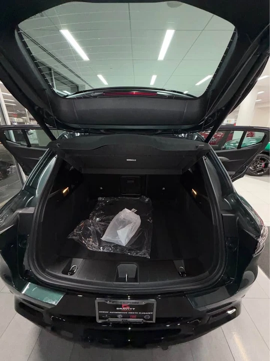 2026 Alfa Romeo Tonale - Image 11 of 20