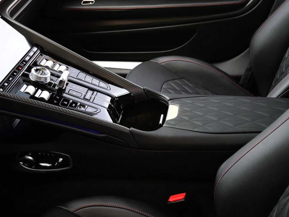 2026 Aston Martin DB12 - Image 25 of 28