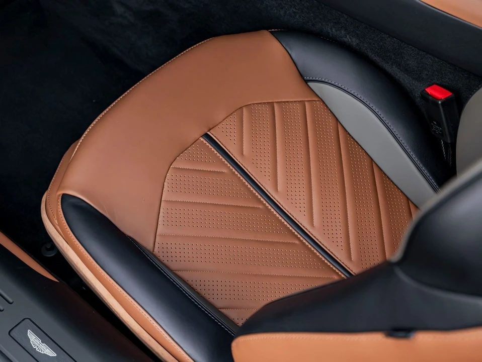 2026 Aston Martin DB12 - Image 16 of 31