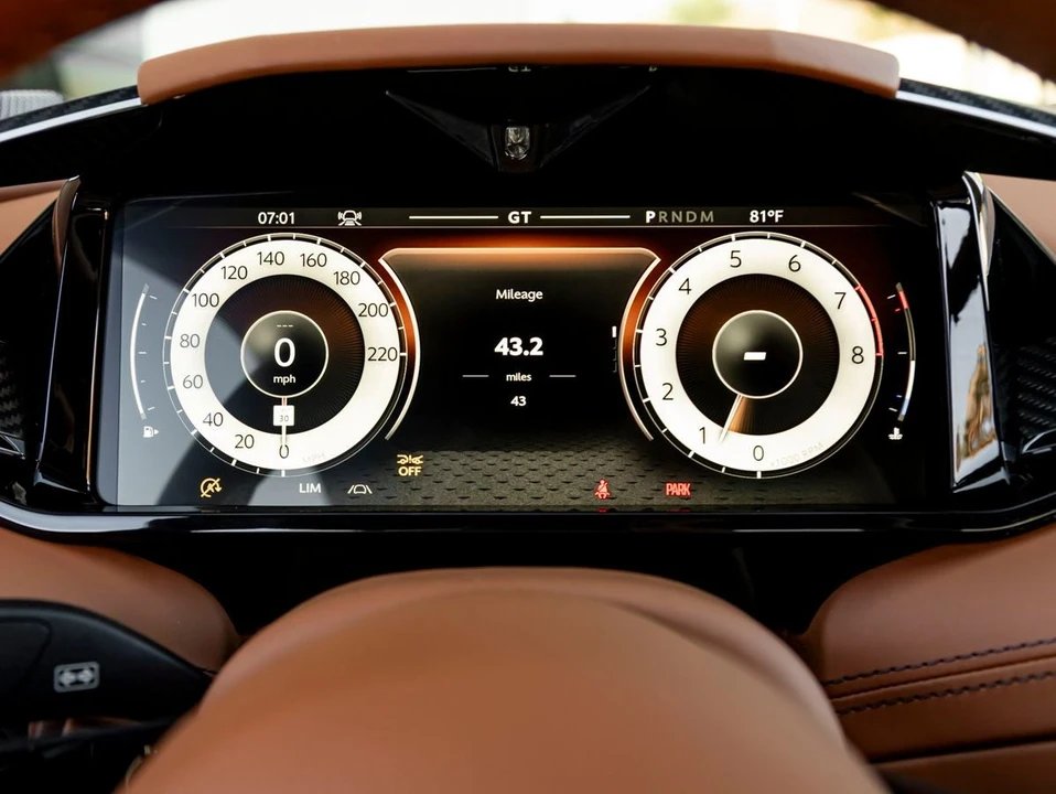 2026 Aston Martin DB12 - Image 18 of 31