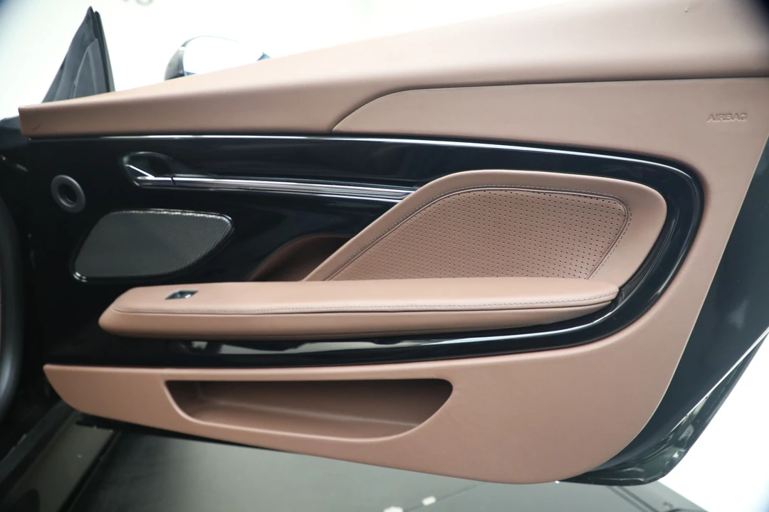 2026 Aston Martin DB12 - Image 30 of 31