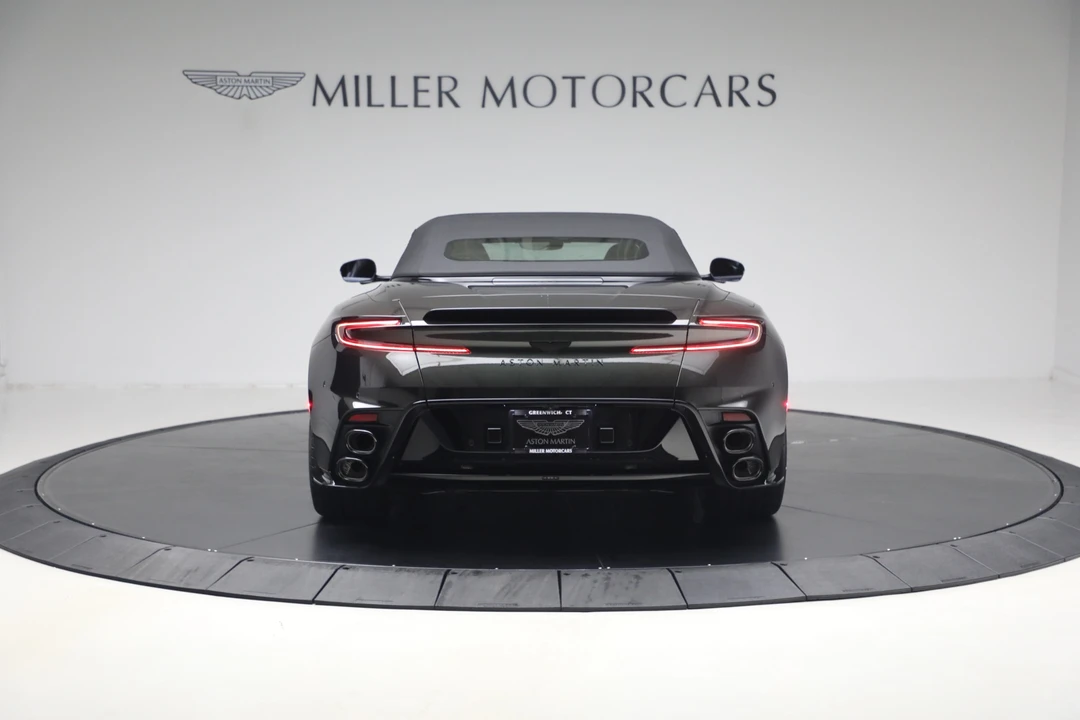 2026 Aston Martin DB12 - Image 19 of 31