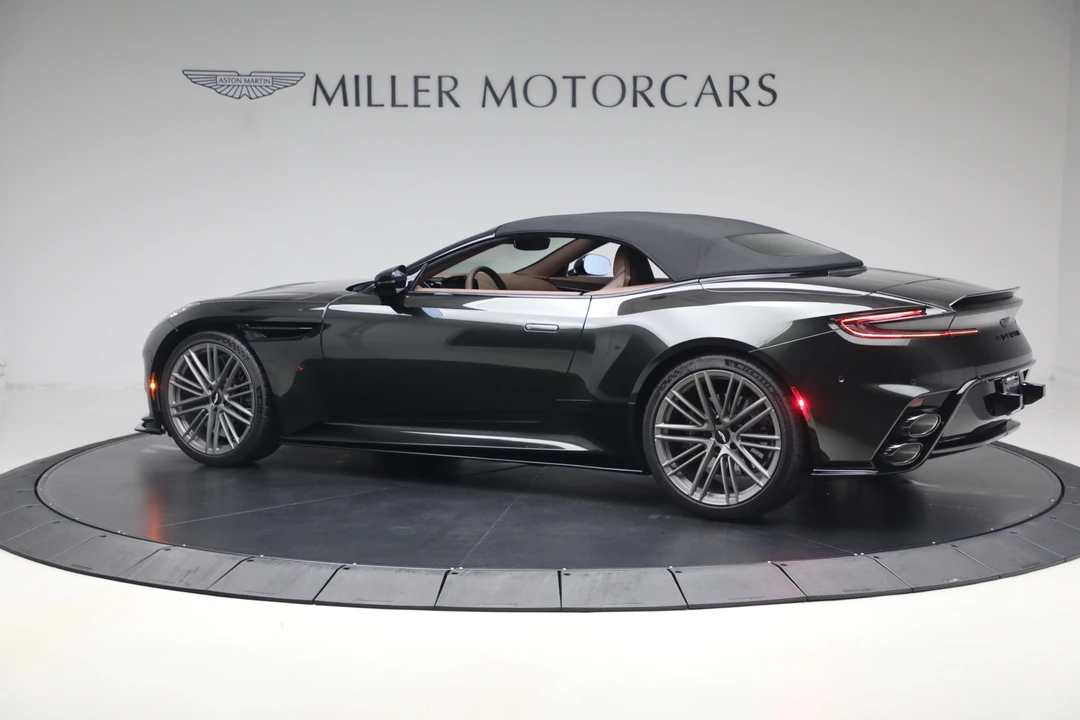 2026 Aston Martin DB12 - Image 17 of 31
