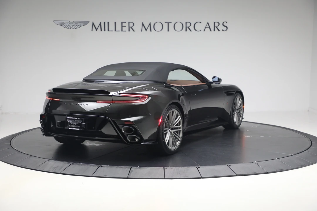 2026 Aston Martin DB12 - Image 20 of 31