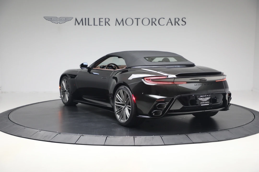2026 Aston Martin DB12 - Image 18 of 31
