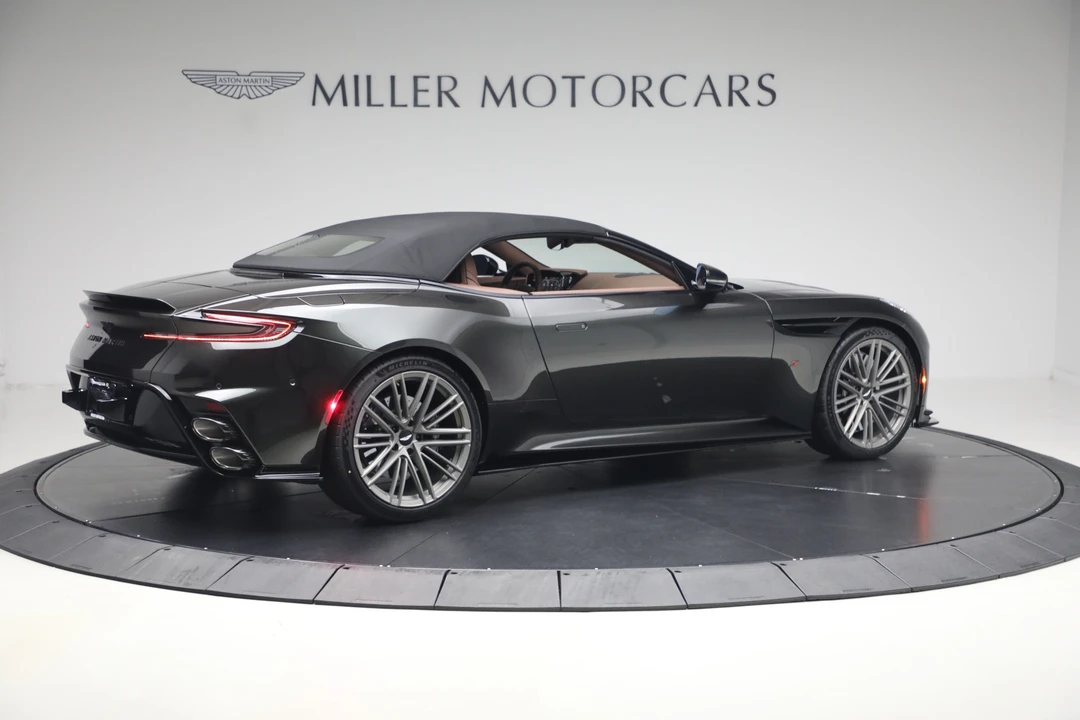 2026 Aston Martin DB12 - Image 21 of 31