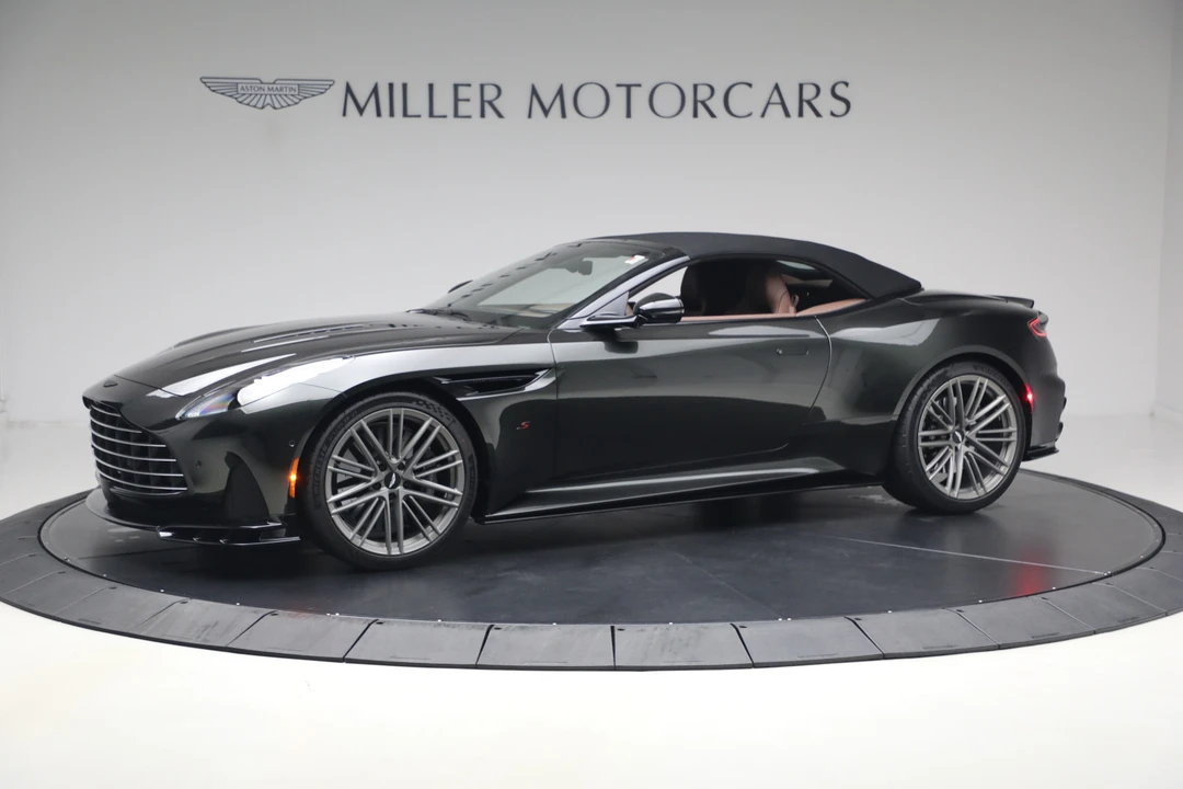 2026 Aston Martin DB12 - Image 15 of 31