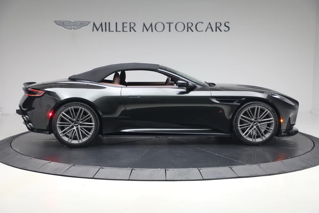 2026 Aston Martin DB12 - Image 22 of 31