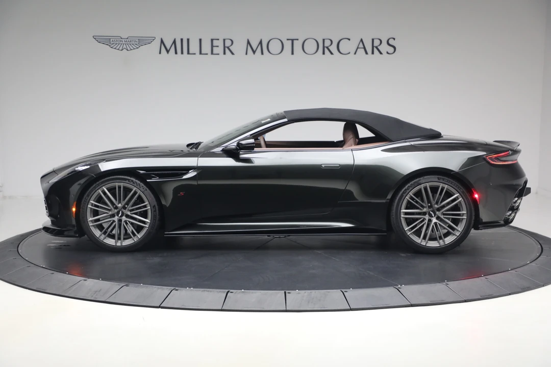 2026 Aston Martin DB12 - Image 16 of 31
