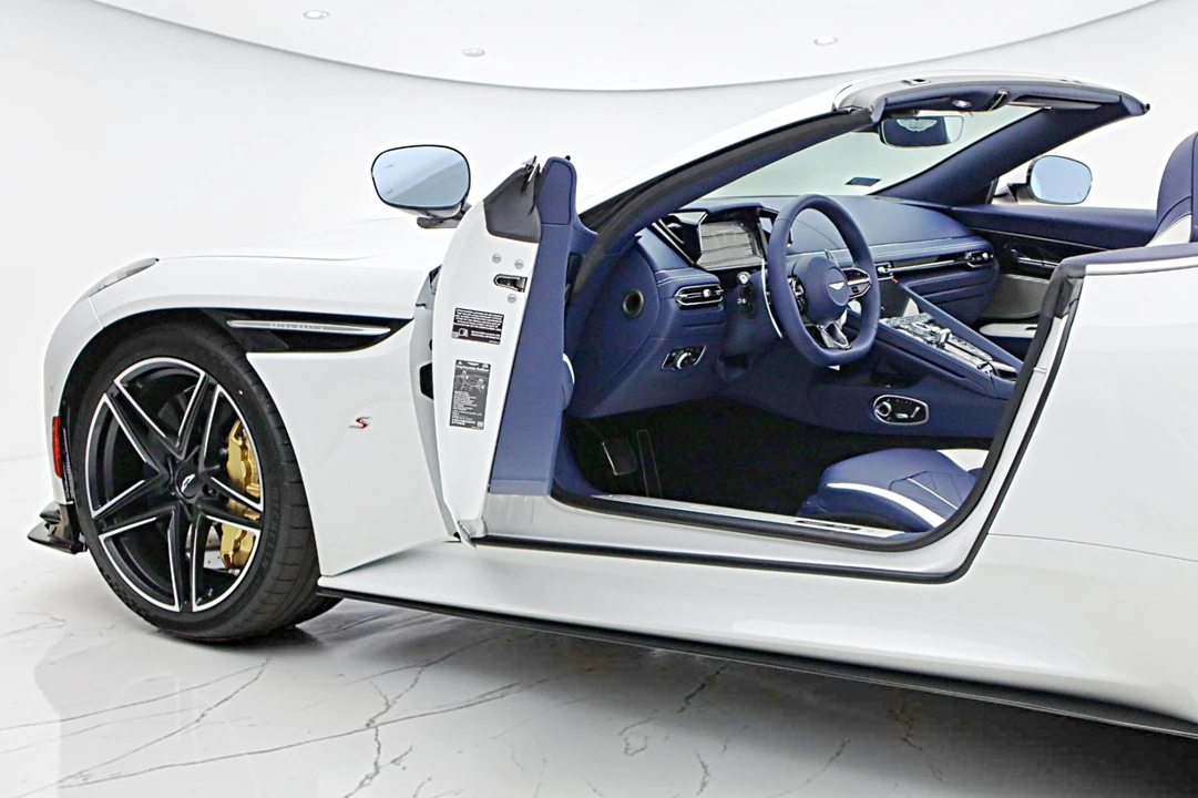 2026 Aston Martin DB12 - Image 7 of 31