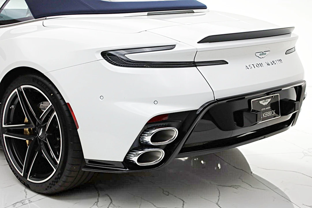 2026 Aston Martin DB12 - Image 25 of 31
