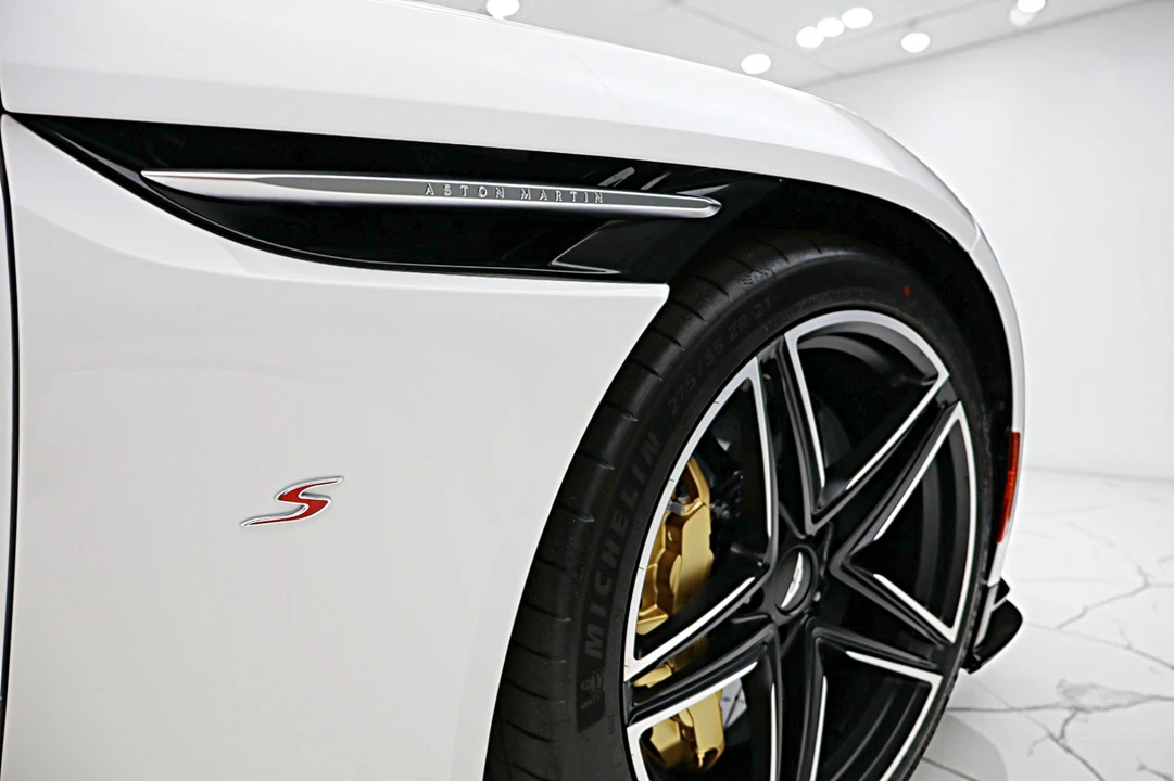 2026 Aston Martin DB12 - Image 20 of 31