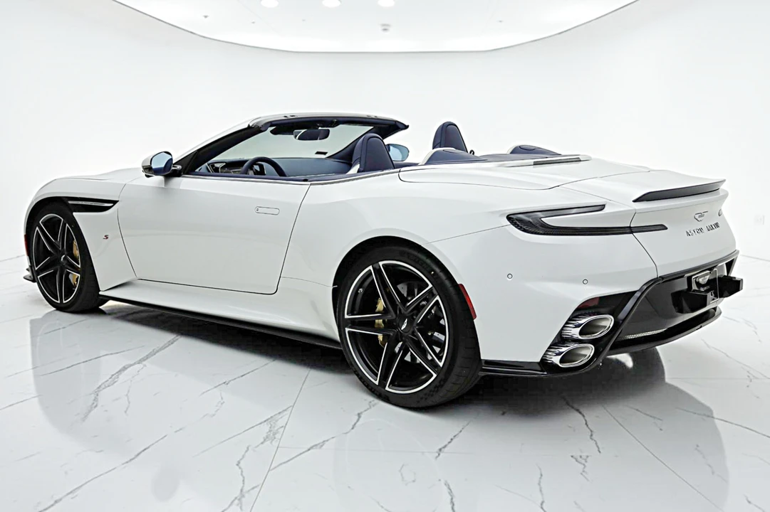 2026 Aston Martin DB12 - Image 9 of 31