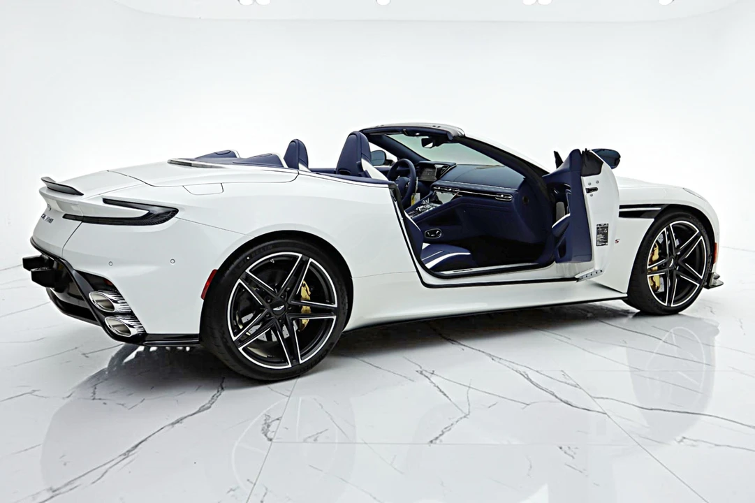2026 Aston Martin DB12 - Image 13 of 31