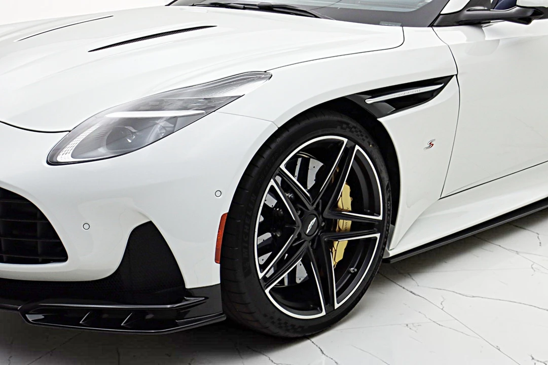2026 Aston Martin DB12 - Image 14 of 31