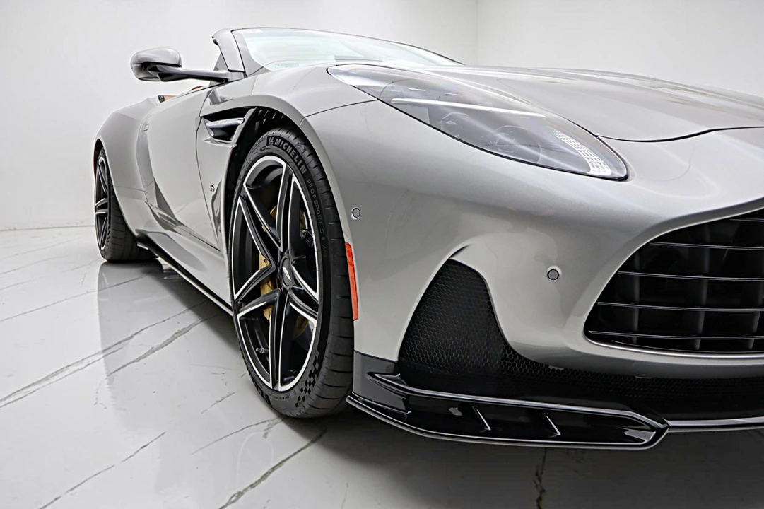 2026 Aston Martin DB12 - Image 23 of 31