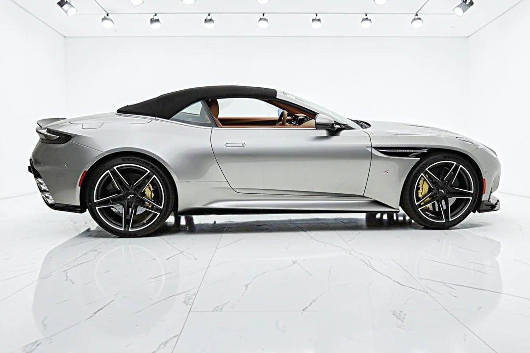 2026 Aston Martin DB12 - Image 31 of 31