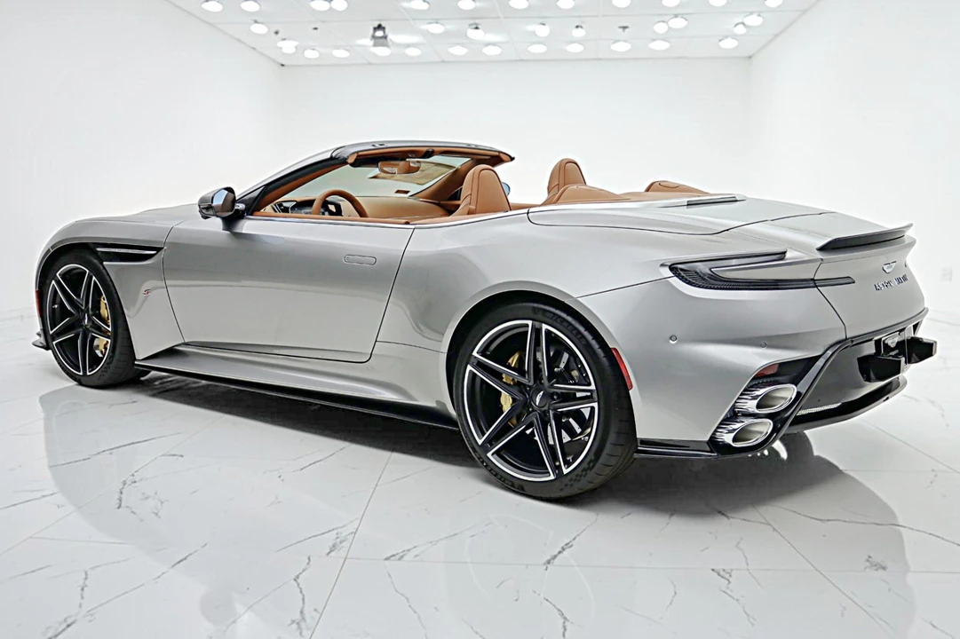 2026 Aston Martin DB12 - Image 9 of 31