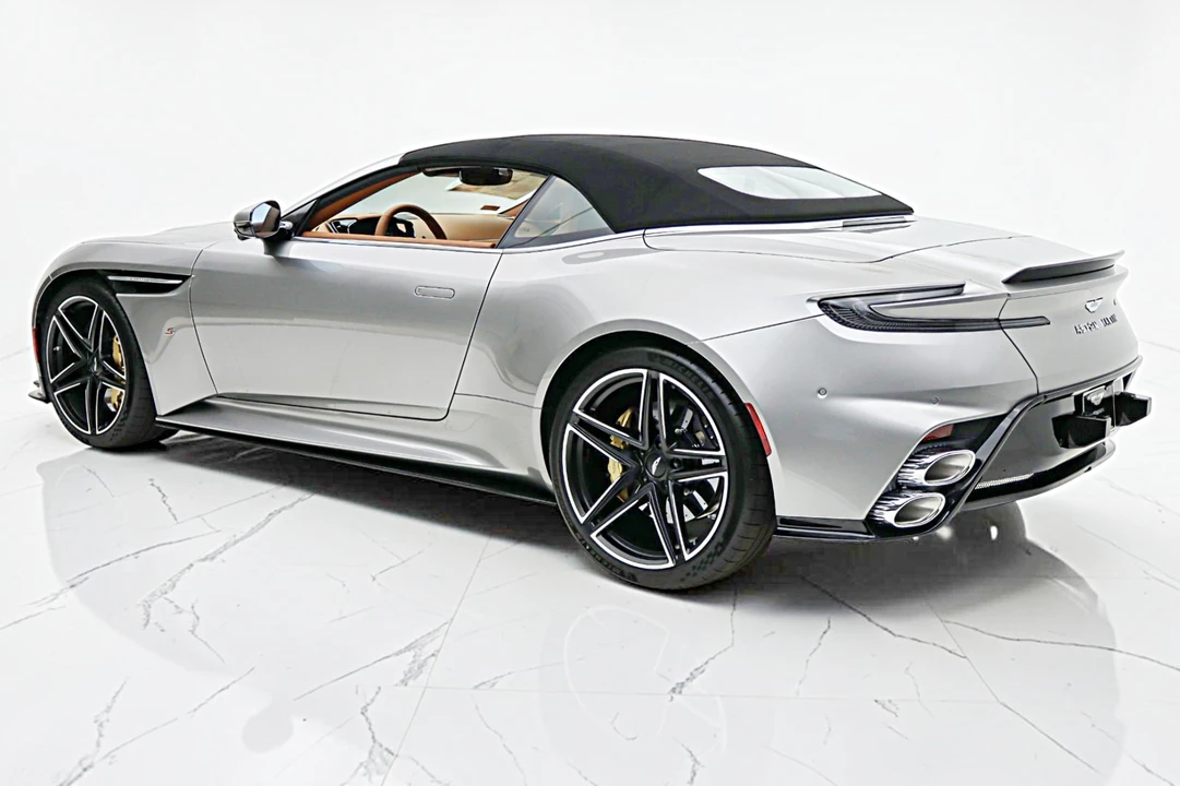 2026 Aston Martin DB12 - Image 28 of 31