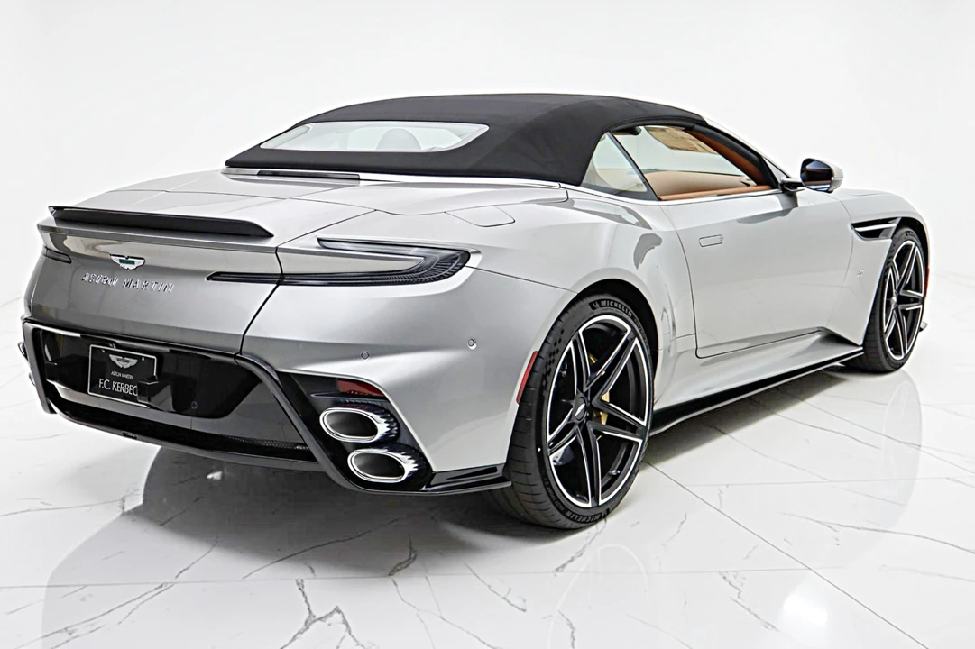 2026 Aston Martin DB12 - Image 30 of 31