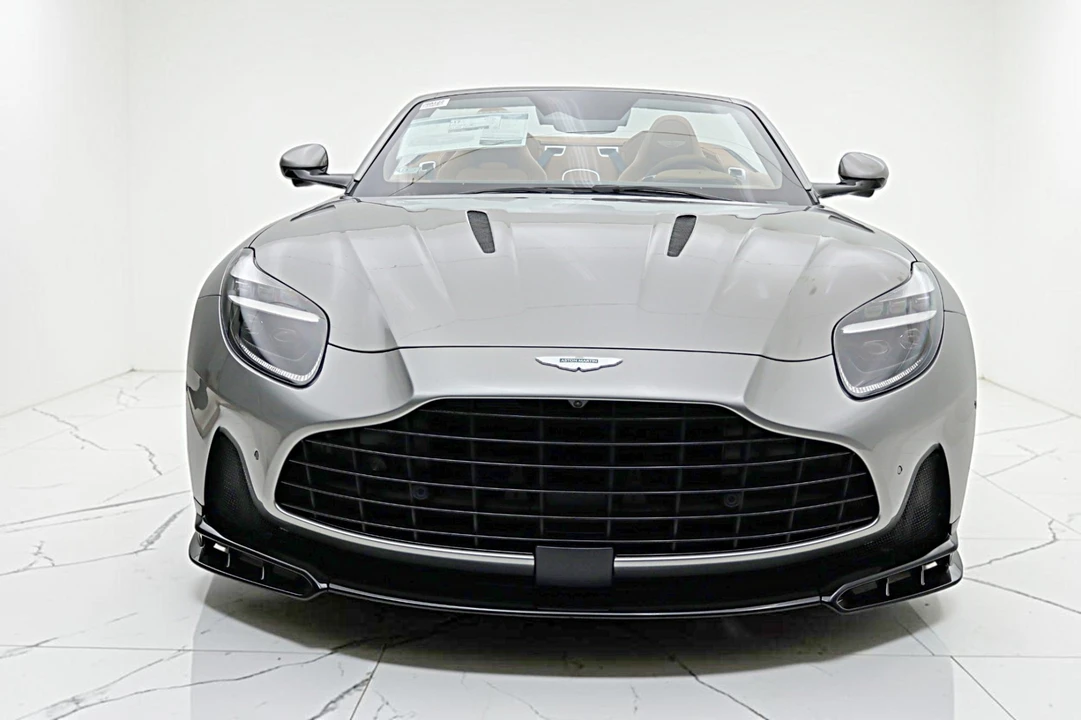 2026 Aston Martin DB12 - Image 20 of 31