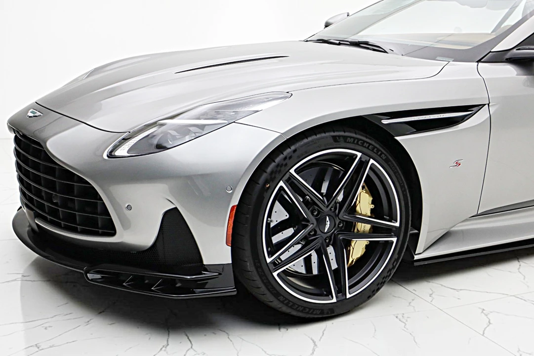 2026 Aston Martin DB12 - Image 26 of 31