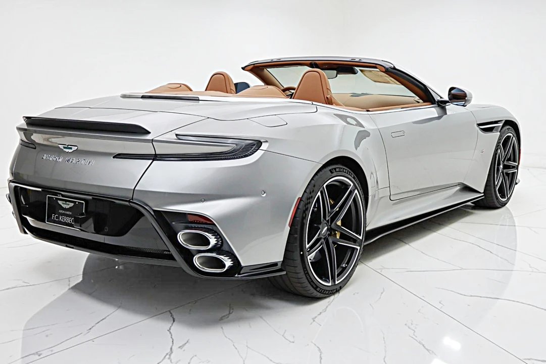 2026 Aston Martin DB12 - Image 12 of 31