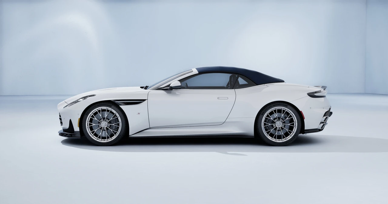 2026 Aston Martin DB12 - Image 7 of 22