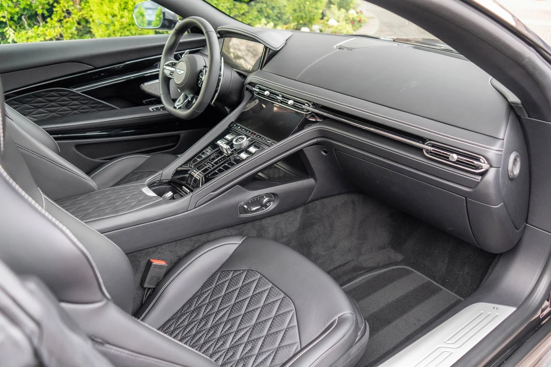 2026 Aston Martin DB12 - Image 28 of 31