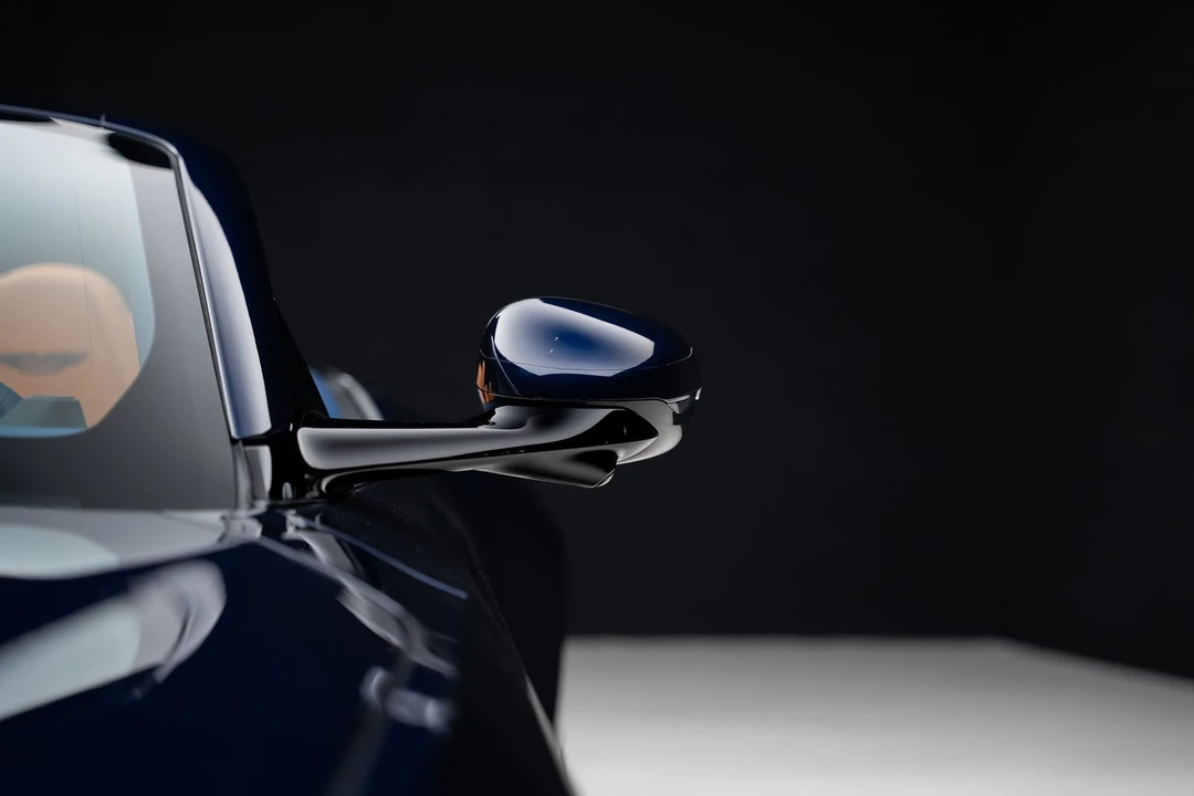2026 Aston Martin DB12 - Image 17 of 31