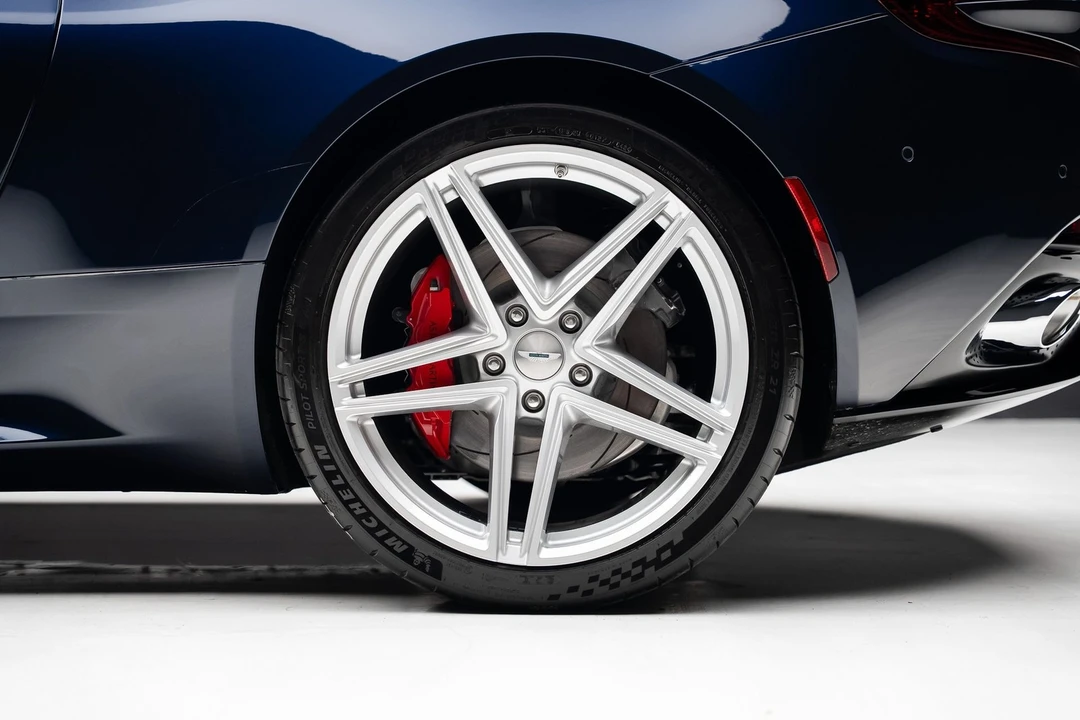2026 Aston Martin DB12 - Image 23 of 31