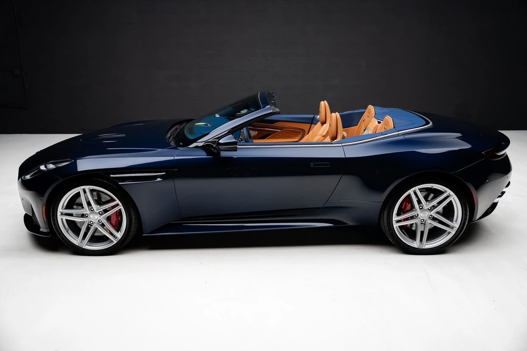 2026 Aston Martin DB12 - Image 18 of 31