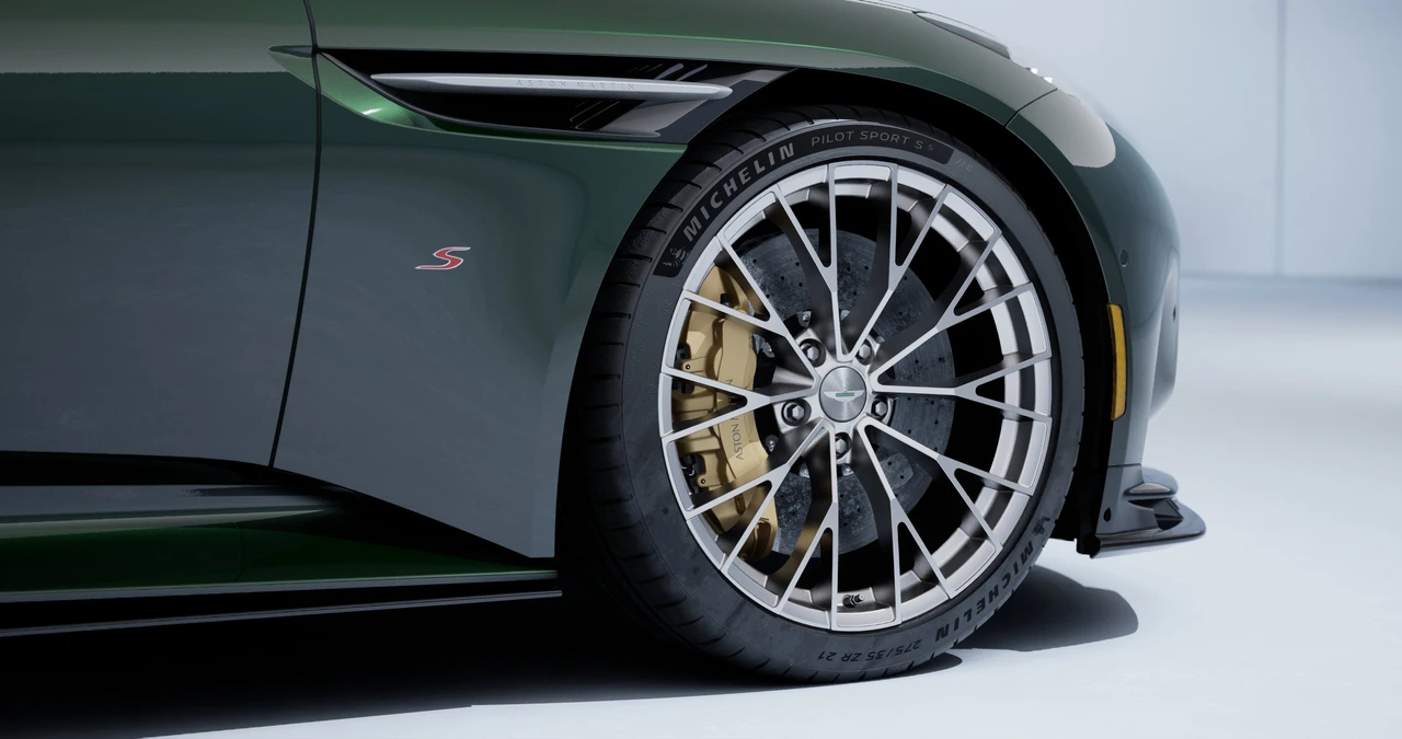 2026 Aston Martin DB12 - Image 4 of 13