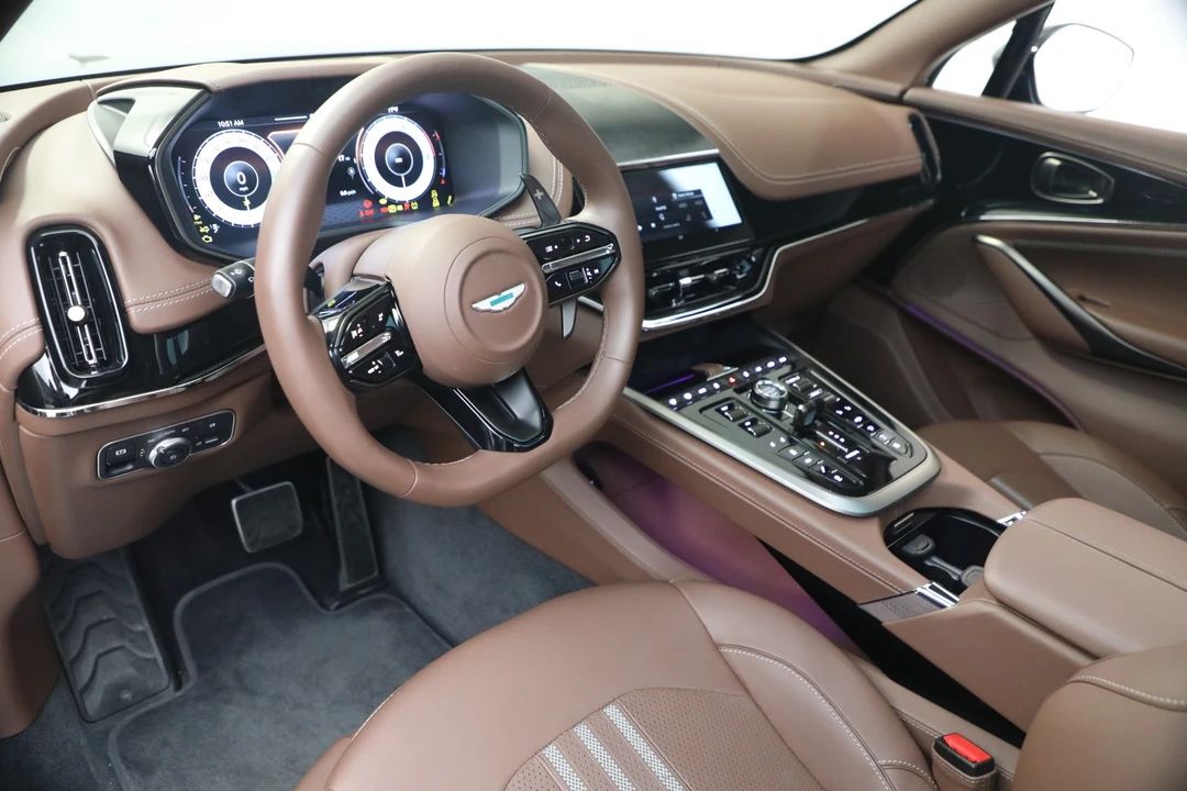 2026 Aston Martin DBX 707 - Image 21 of 31